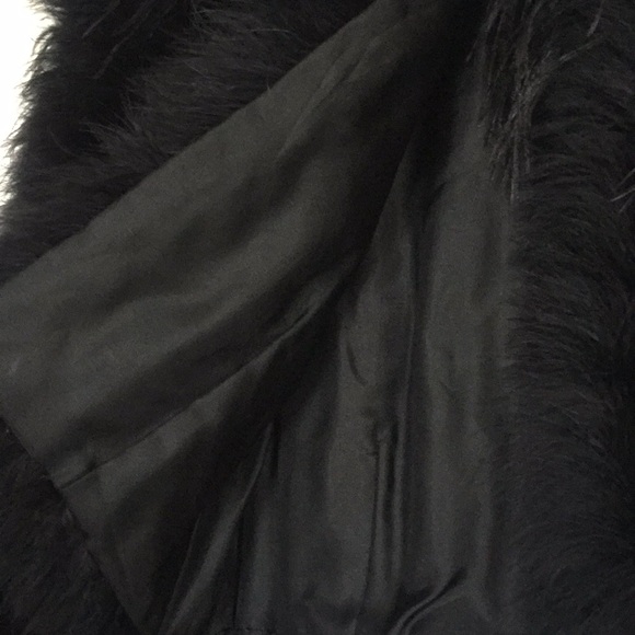 Faux ostrich coat - Picture 3 of 6